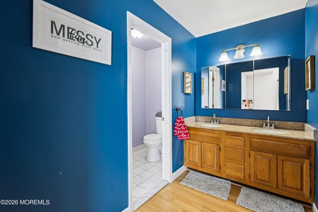 12 Crest Road, Jackson, NJ 08527