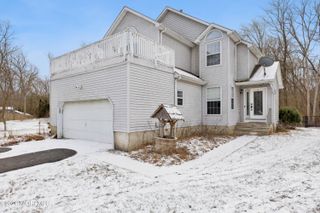 12 Crest Road, Jackson, NJ 08527