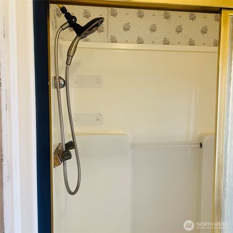 369 S Kentucky Ave, East Wenatchee, WA 98802