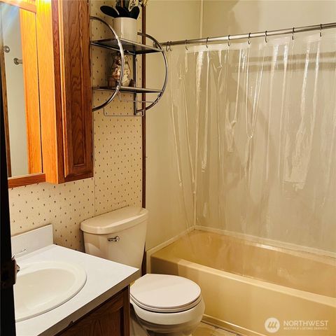 369 S Kentucky Ave, East Wenatchee, WA 98802