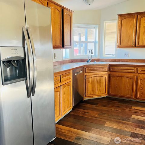 369 S Kentucky Ave, East Wenatchee, WA 98802