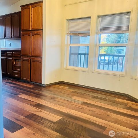 369 S Kentucky Ave, East Wenatchee, WA 98802