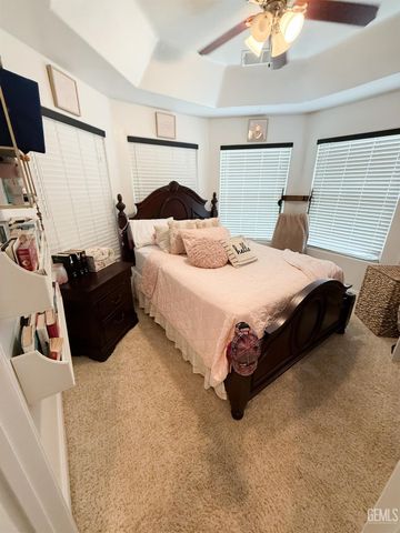 15608 Sammie Avenue, Bakersfield, CA 93314