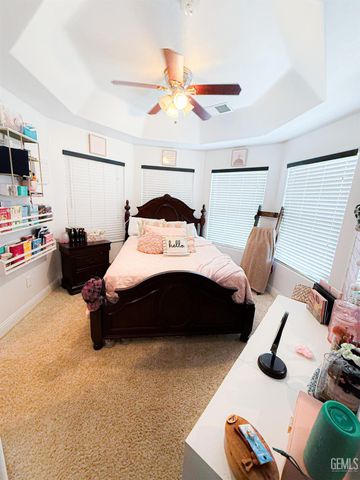 15608 Sammie Avenue, Bakersfield, CA 93314