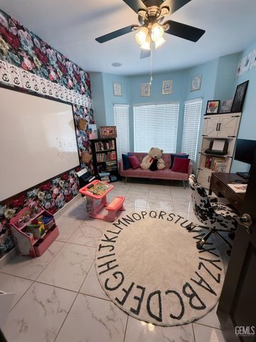 15608 Sammie Avenue, Bakersfield, CA 93314