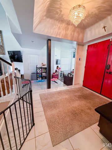 15608 Sammie Avenue, Bakersfield, CA 93314