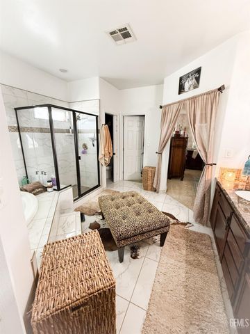 15608 Sammie Avenue, Bakersfield, CA 93314