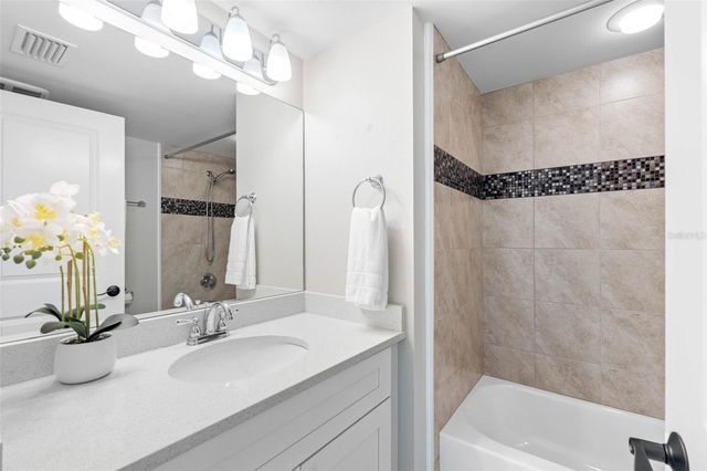 223 ISLAND WAY 7F, Clearwater Beach, FL 33767