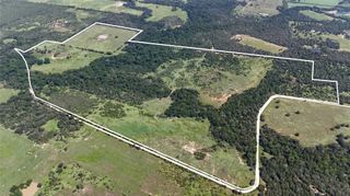 9590 Maynard Hallmark Road, Flatonia, TX 78941