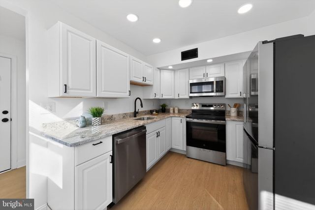 46 MORRIS RD, New Castle, DE 19720