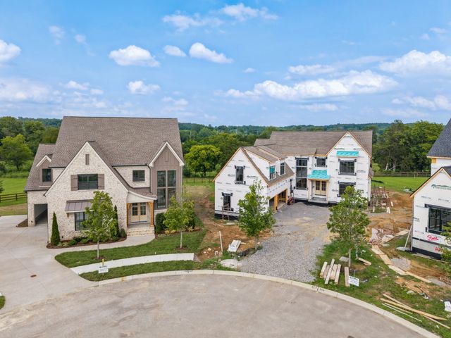 861 Brook Trl, Lebanon, TN 37087