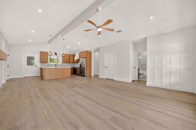 298 Autumn Wood Trail, Gun Barrel City, TX 75156