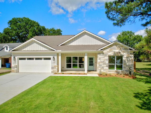298 Autumn Wood Trail, Gun Barrel City, TX 75156