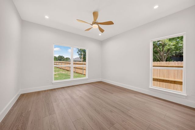 298 Autumn Wood Trail, Gun Barrel City, TX 75156
