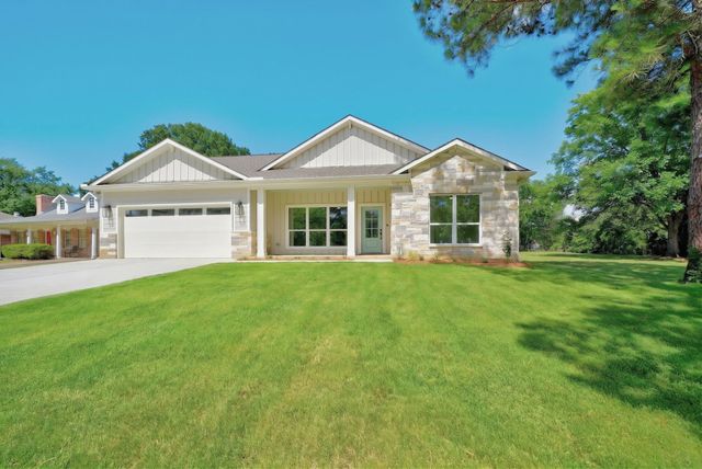 298 Autumn Wood Trail, Gun Barrel City, TX 75156