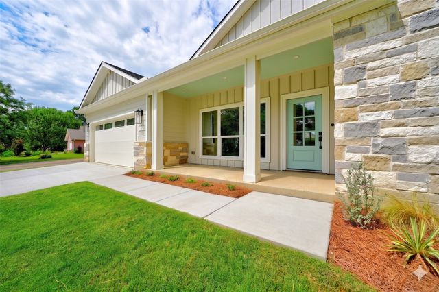 298 Autumn Wood Trail, Gun Barrel City, TX 75156