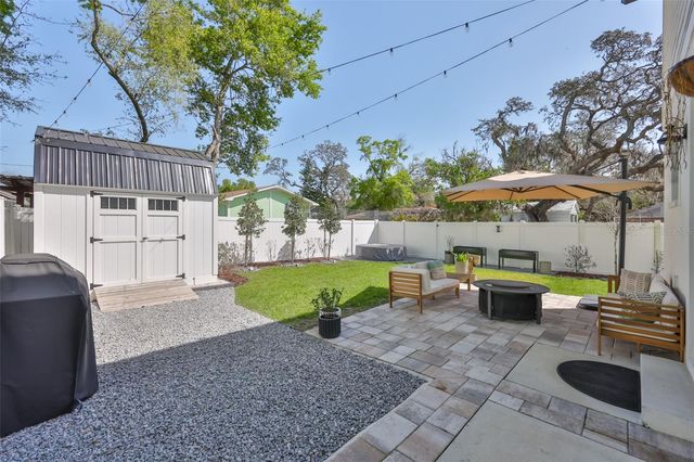 1806 E CARACAS STREET, Tampa, FL 33610