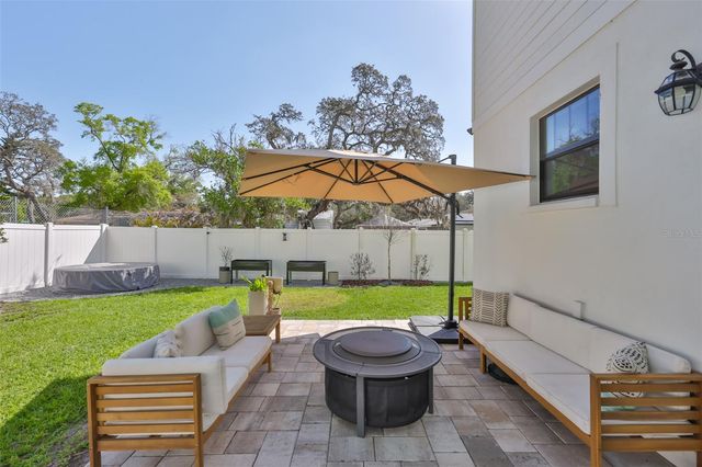 1806 E CARACAS STREET, Tampa, FL 33610