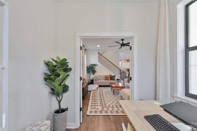 1806 E CARACAS STREET, Tampa, FL 33610