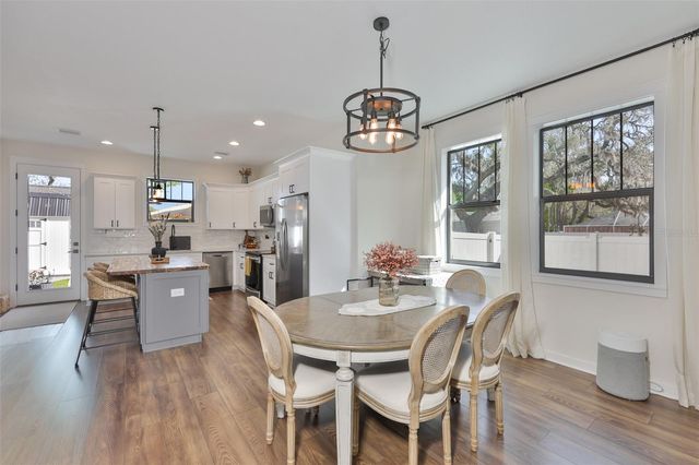 1806 E CARACAS STREET, Tampa, FL 33610