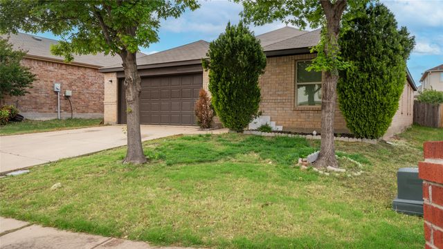 8732 Stone Valley Drive, Fort Worth, TX 76244