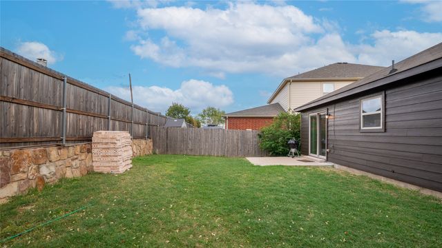 8732 Stone Valley Drive, Fort Worth, TX 76244