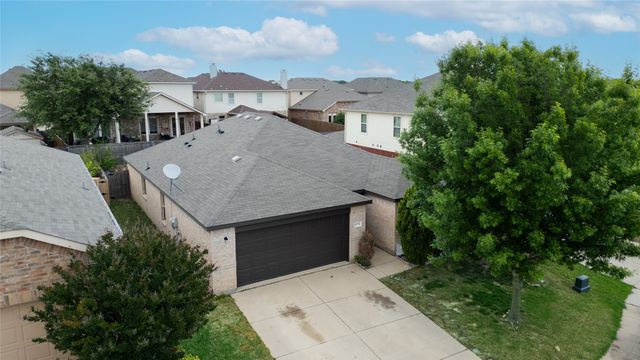 8732 Stone Valley Drive, Fort Worth, TX 76244