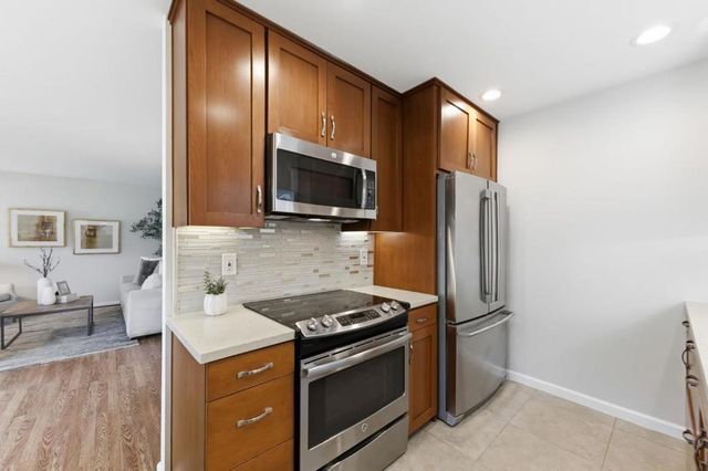 905 Middlefield 971, Mountain View, CA 94043