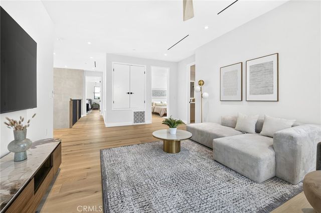 8251 Friesland Drive, Huntington Beach, CA 92646