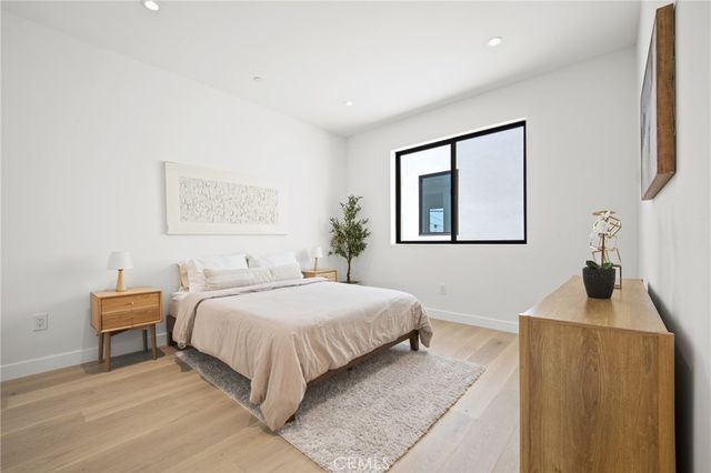 8251 Friesland Drive, Huntington Beach, CA 92646