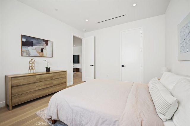 8251 Friesland Drive, Huntington Beach, CA 92646