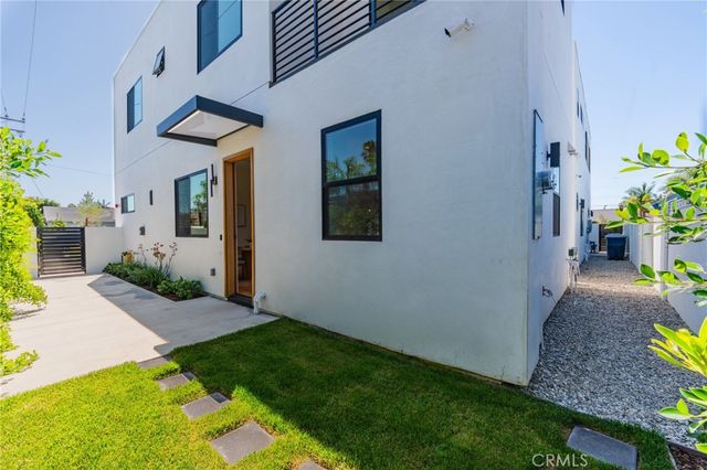8251 Friesland Drive, Huntington Beach, CA 92646