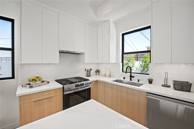 8251 Friesland Drive, Huntington Beach, CA 92646