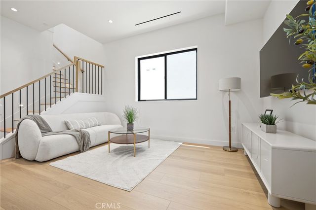 8251 Friesland Drive, Huntington Beach, CA 92646
