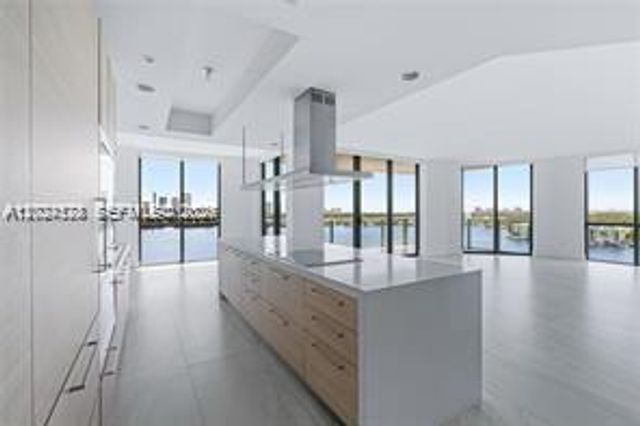 17111 Biscayne Blvd 1210, North Miami Beach, FL 33160