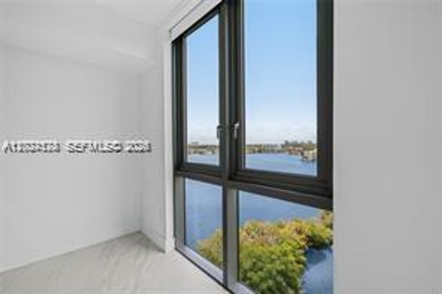 17111 Biscayne Blvd 1210, North Miami Beach, FL 33160