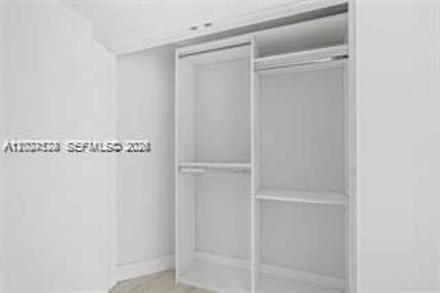 17111 Biscayne Blvd 1210, North Miami Beach, FL 33160