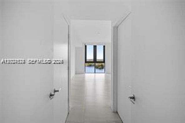 17111 Biscayne Blvd 1210, North Miami Beach, FL 33160