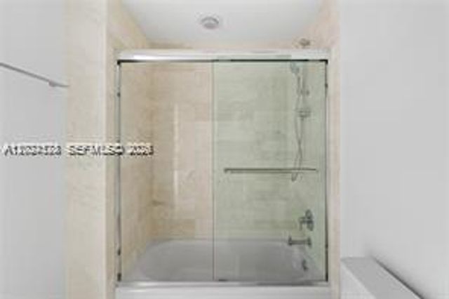 17111 Biscayne Blvd 1210, North Miami Beach, FL 33160