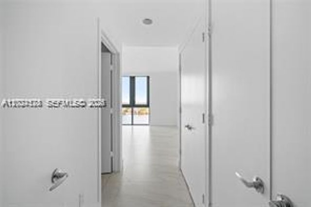 17111 Biscayne Blvd 1210, North Miami Beach, FL 33160