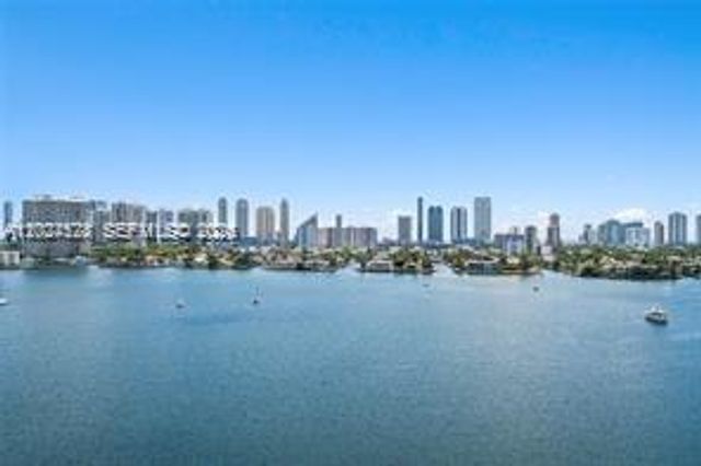 17111 Biscayne Blvd 1210, North Miami Beach, FL 33160