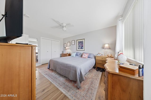 10746 W ABBOTT Avenue, Sun City, AZ 85351