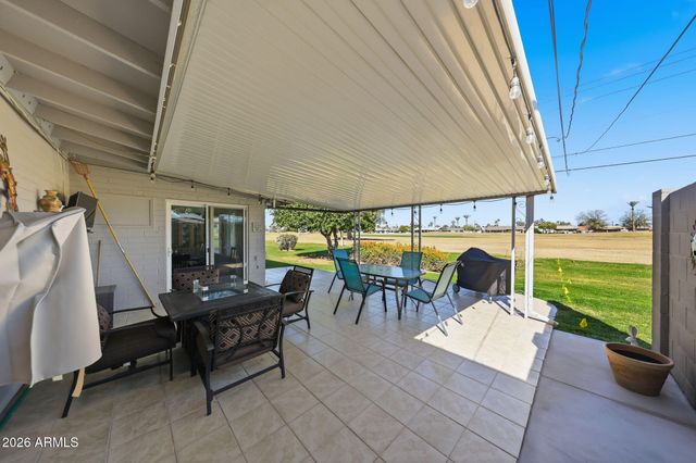 10746 W ABBOTT Avenue, Sun City, AZ 85351