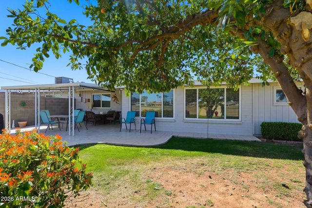 10746 W ABBOTT Avenue, Sun City, AZ 85351