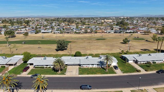 10746 W ABBOTT Avenue, Sun City, AZ 85351