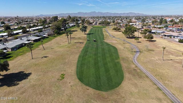 10746 W ABBOTT Avenue, Sun City, AZ 85351