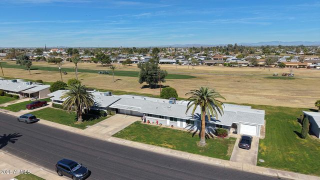 10746 W ABBOTT Avenue, Sun City, AZ 85351