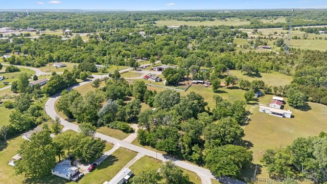 17567 E 405 Road, Claremore, OK 74017