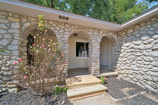 17567 E 405 Road, Claremore, OK 74017