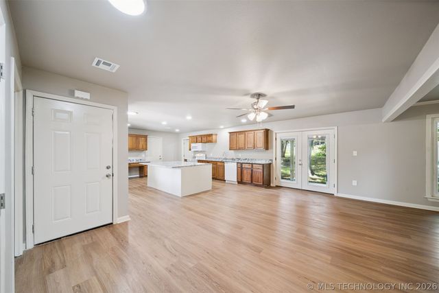 17567 E 405 Road, Claremore, OK 74017